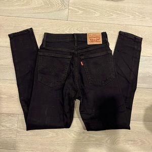 LEVI'S Black Wedgie Skinny Jeans size 24 /00